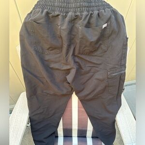 Figs women’s black scrub pants sz Medium/Petite